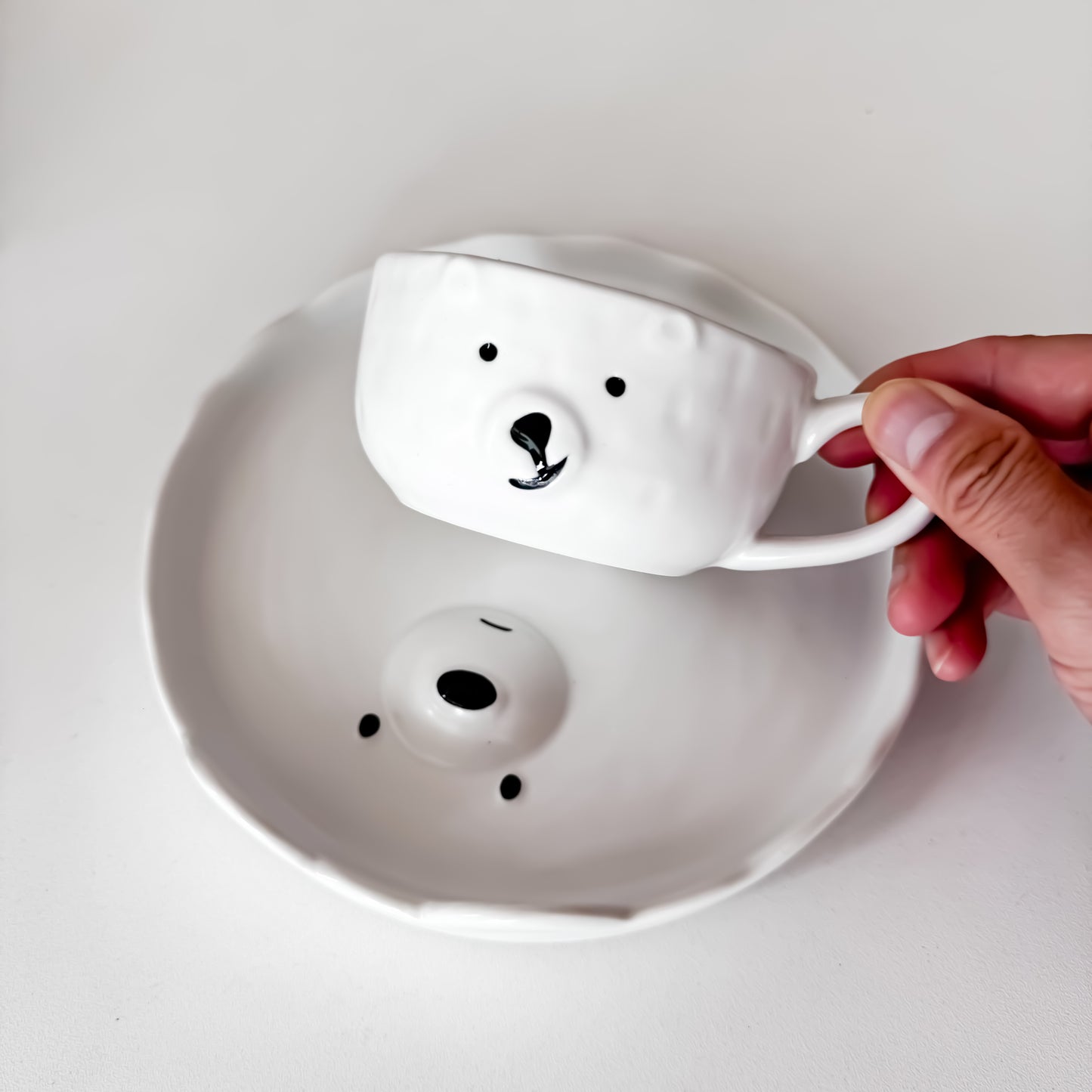 White bear plate and mug