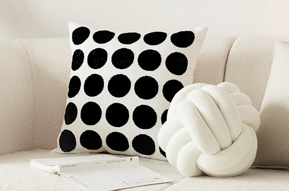 small cushion ball white